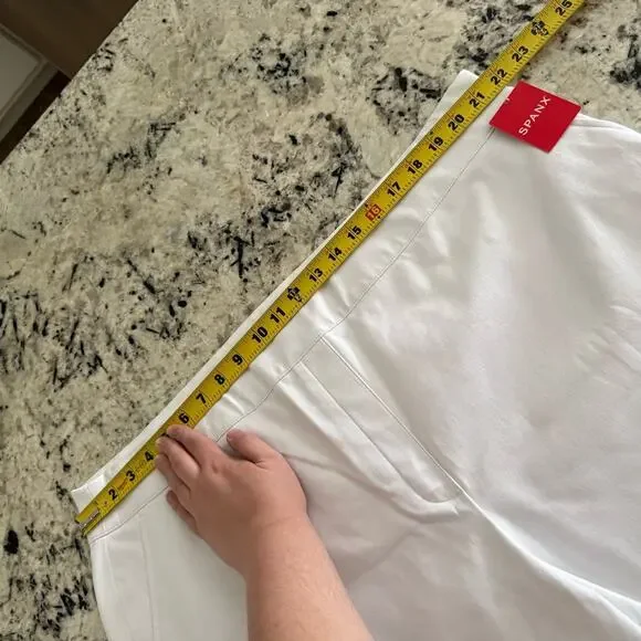 Spanx On-The-Go 6"" Shorts Classic White Short 2X NWT 20375R - Picture 8 of 16